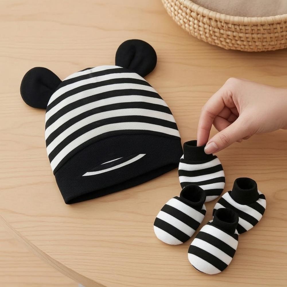 قفازات وجزم للأطفال حديثي الول - مراجعة Infant Beanie Hat With Ears وسعره